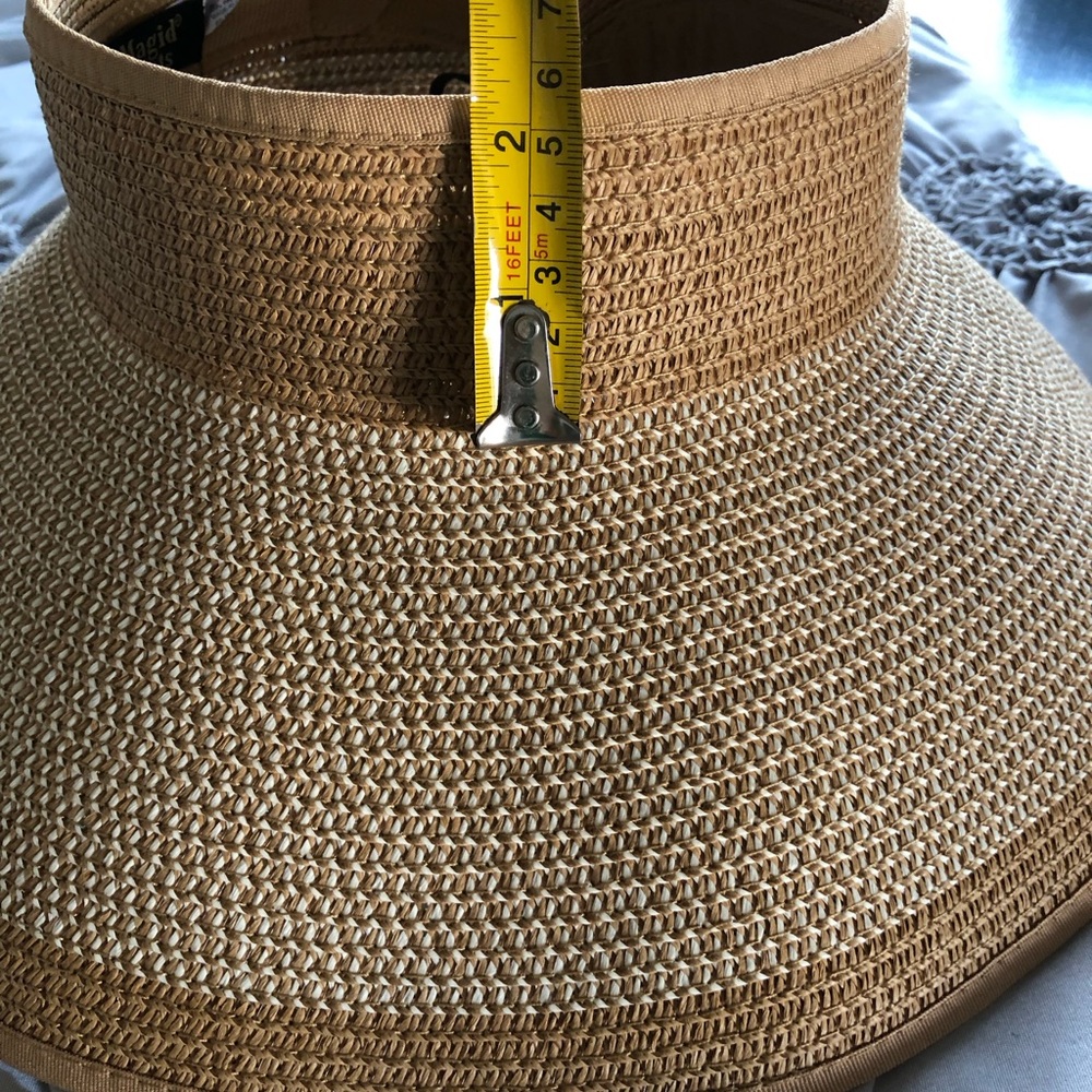 Hat - Picture 9 of 13
